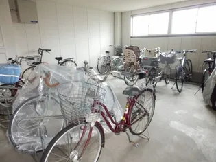 メイクスF棟【1階】の地図