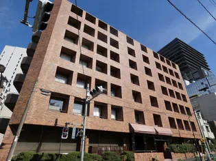 ロイヤル赤坂サルーン【4階】の外観