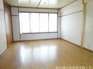 八まきビル【4階】の内装