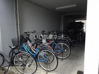 八まきビル【4階】の地図