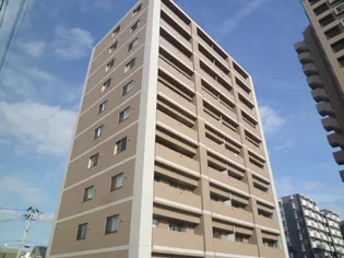 新田東レジデンス五番館【4階】の外観