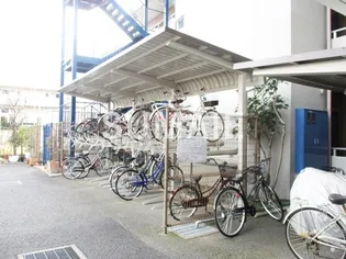 コートエスタ【1階】の地図