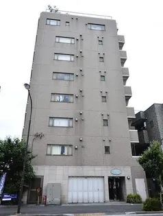 サル ドュ セジュールの画像