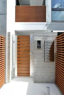 東京都中野区新井1【マンション】の外観