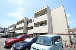 ラピス中庄駅前の画像