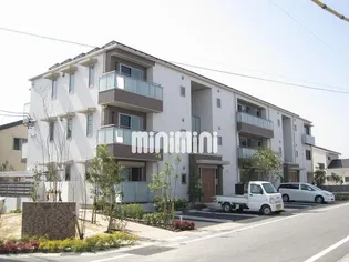 ラリュール南山の画像