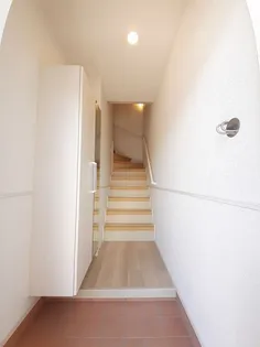 オリパラ 21【2階】の玄関