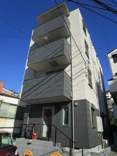 神奈川県横浜市保土ヶ谷区岩井町【マンション】の外観