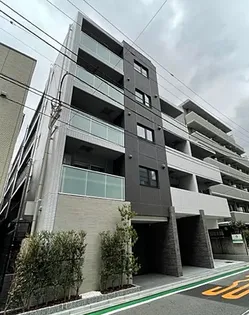 東京都新宿区新小川町【マンション】の外観