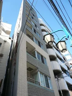 REV REFAYS-MANA【4階】の外観