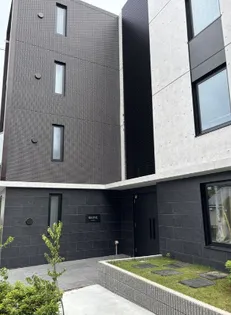 東京都新宿区西早稲田2【マンション】の外観