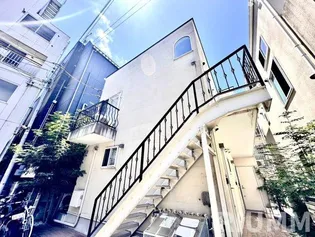 東京都新宿区北新宿3【アパート】の外観