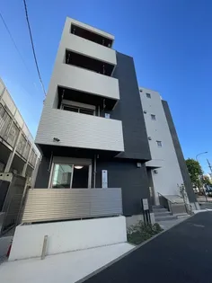 東京都新宿区西落合4【マンション】の外観