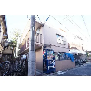 ストークパレス参番館【3階】の外観