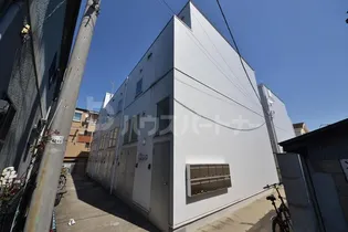 東京都葛飾区新宿2【アパート】の外観