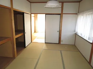 サザンクロス御山【2階】の内装