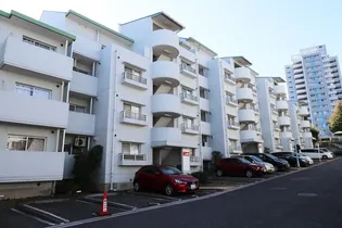 UR多摩ニュータウンリベレ向陽台【1階】の外観