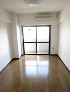 グレース日吉【4階】の居間