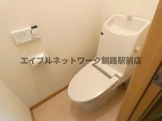 iハイツ【1階】の内装