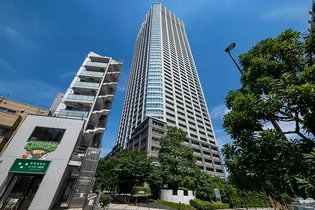 東京都新宿区富久町【マンション】の外観