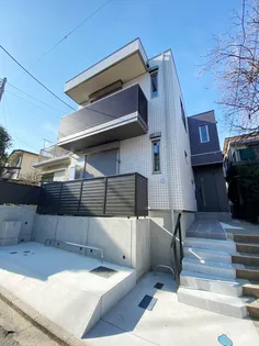 マ・ピエス五番館【1階】の外観