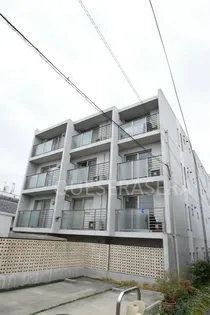 大阪府吹田市泉町4【マンション】の外観
