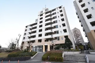 UR多摩ニュータウン長池公園せせらぎ通り北の画像