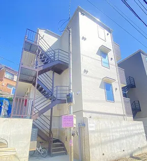 WHITE HOUSE 能見台の画像