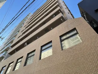 東京都新宿区市谷薬王寺町【マンション】の外観