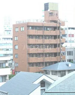 パストラーレアライの外観
