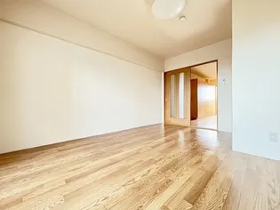 シティフラット中村【6階】の居間