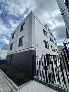 東京都世田谷区代沢3【マンション】の外観