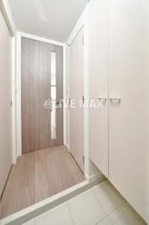 エンクレスト博多駅南BASE【5階】の玄関