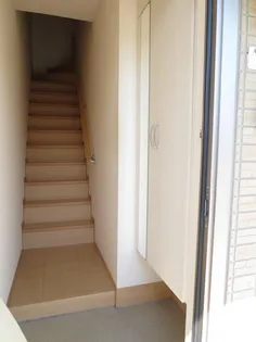 セジュールCWII【2階】の玄関