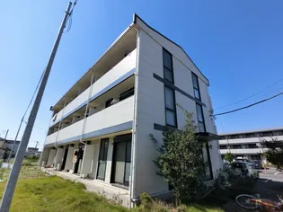千葉県富里市七栄【マンション】の外観
