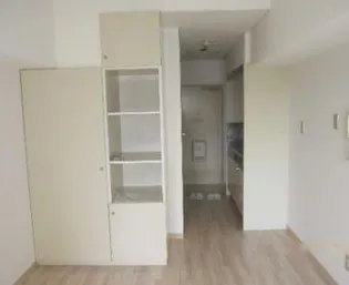 メゾン・ド・セドール【8階】の居間