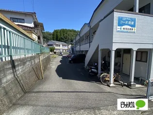 コーポ岡富【1階】の地図