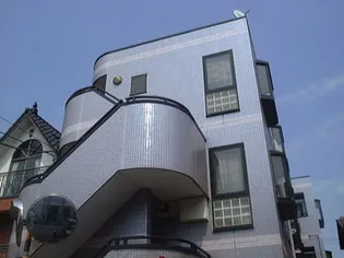 エステラス雅【1階】の外観