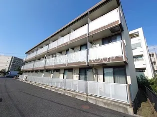 レオパレスコンフォニティ【3階】の外観