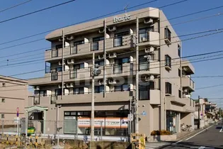 カレッジコート富士見【3階】の外観
