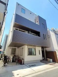 Blue Moon【2階】の外観