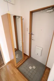 パルク駅西【2階】の玄関