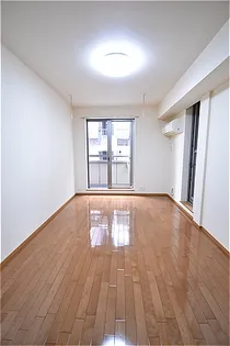 シャトル藤沢【2階】の居間