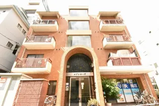 メゾンローズ【3階】の外観