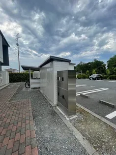 ディアス 泉【1階】の外観