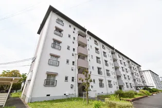 UR江南【3階】の外観