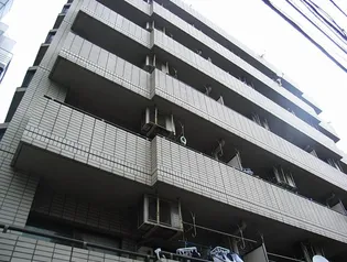 フォルジュ山田【3階】の外観