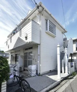 リライアンス六浦【2階】の外観