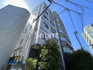 東京都中野区松が丘2【マンション】の外観