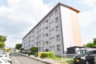 UR藤山台【3階】の外観